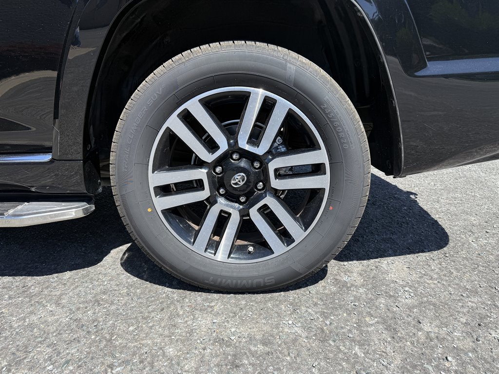 2019 Toyota 4Runner Limited - Photo 8