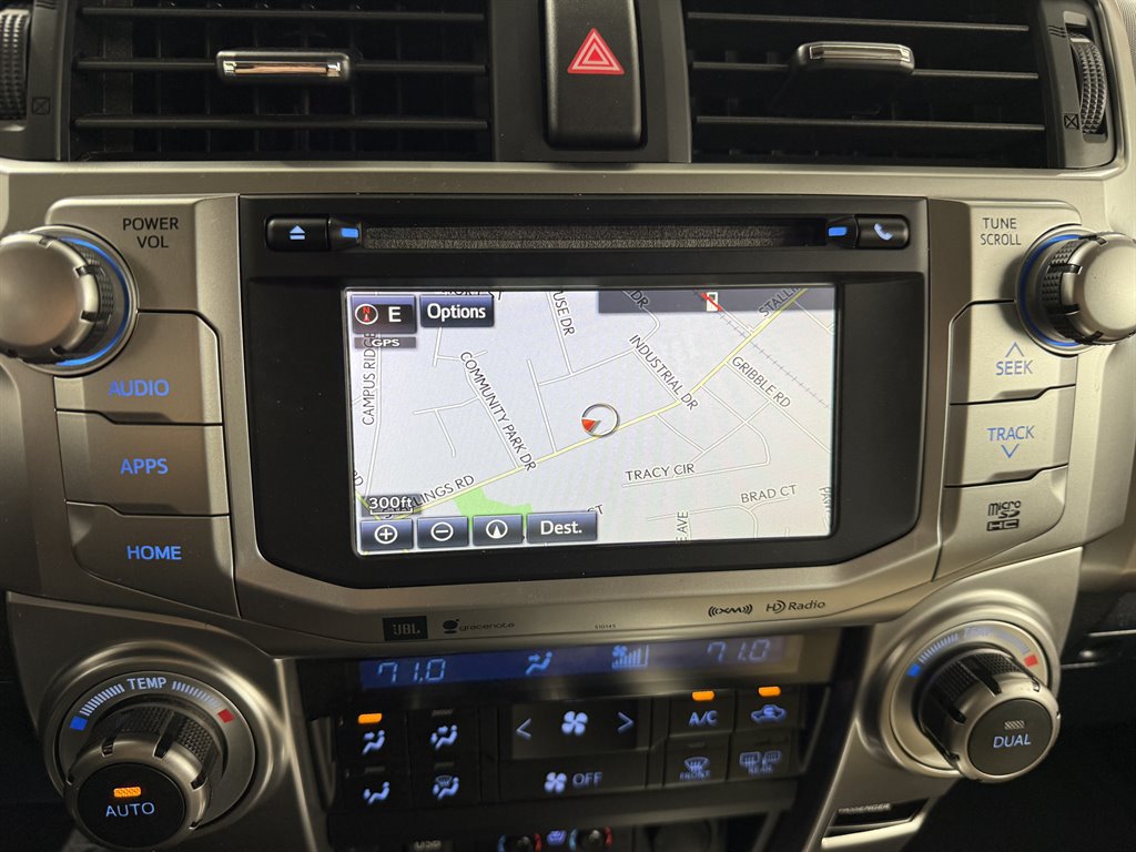 2016 Toyota 4Runner Limited - Photo 16