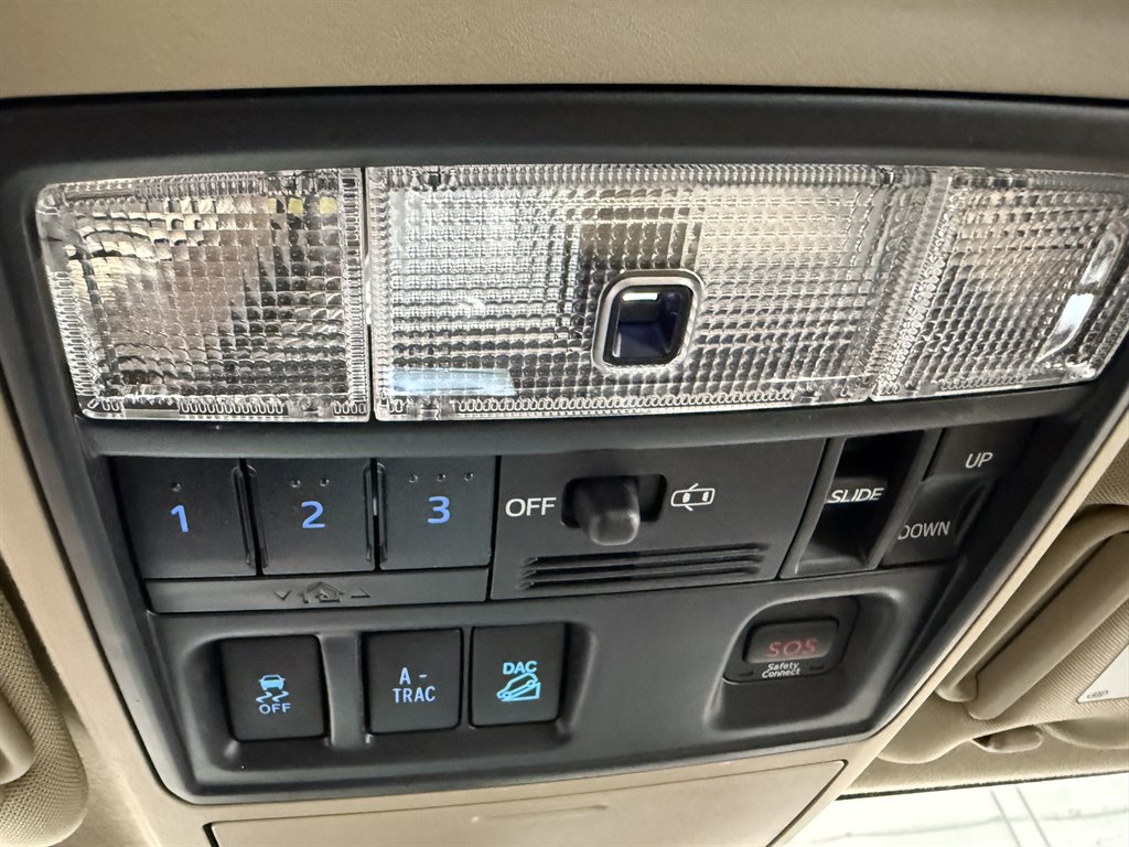 2016 Toyota 4Runner Limited - Photo 23
