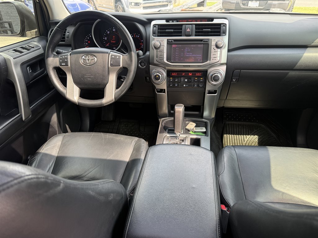 2013 Toyota 4Runner SR5 - Photo 18