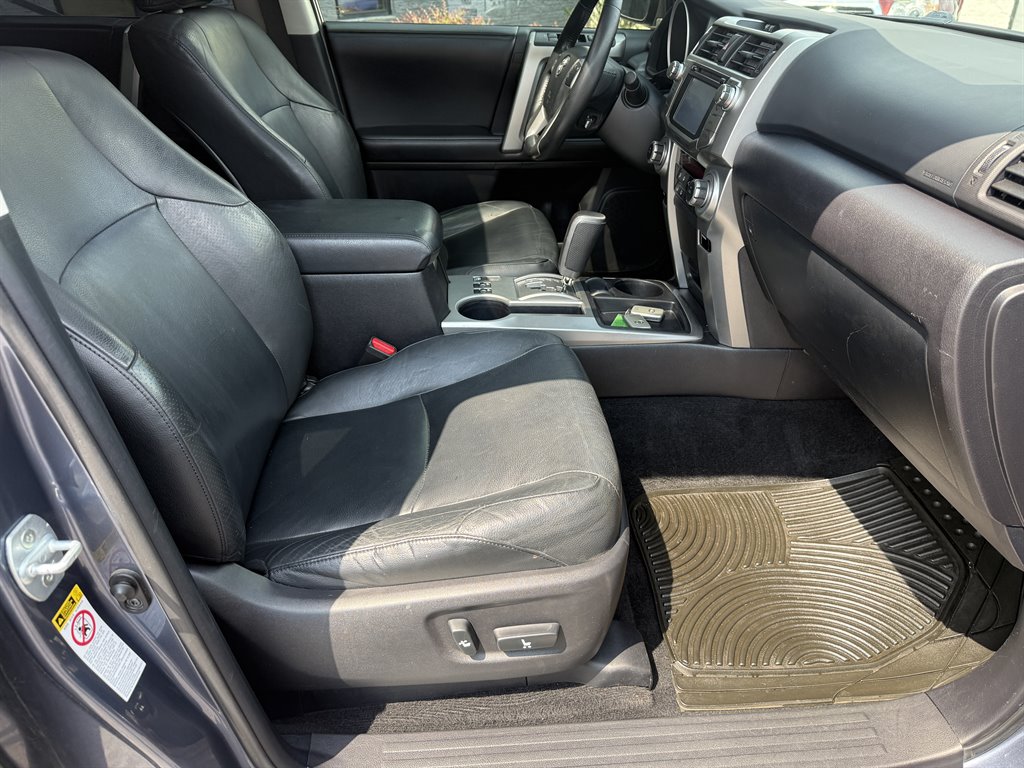 2013 Toyota 4Runner SR5 - Photo 21