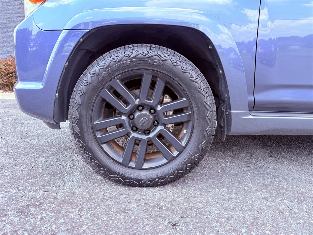 2013 Toyota 4Runner SR5 - Photo 8
