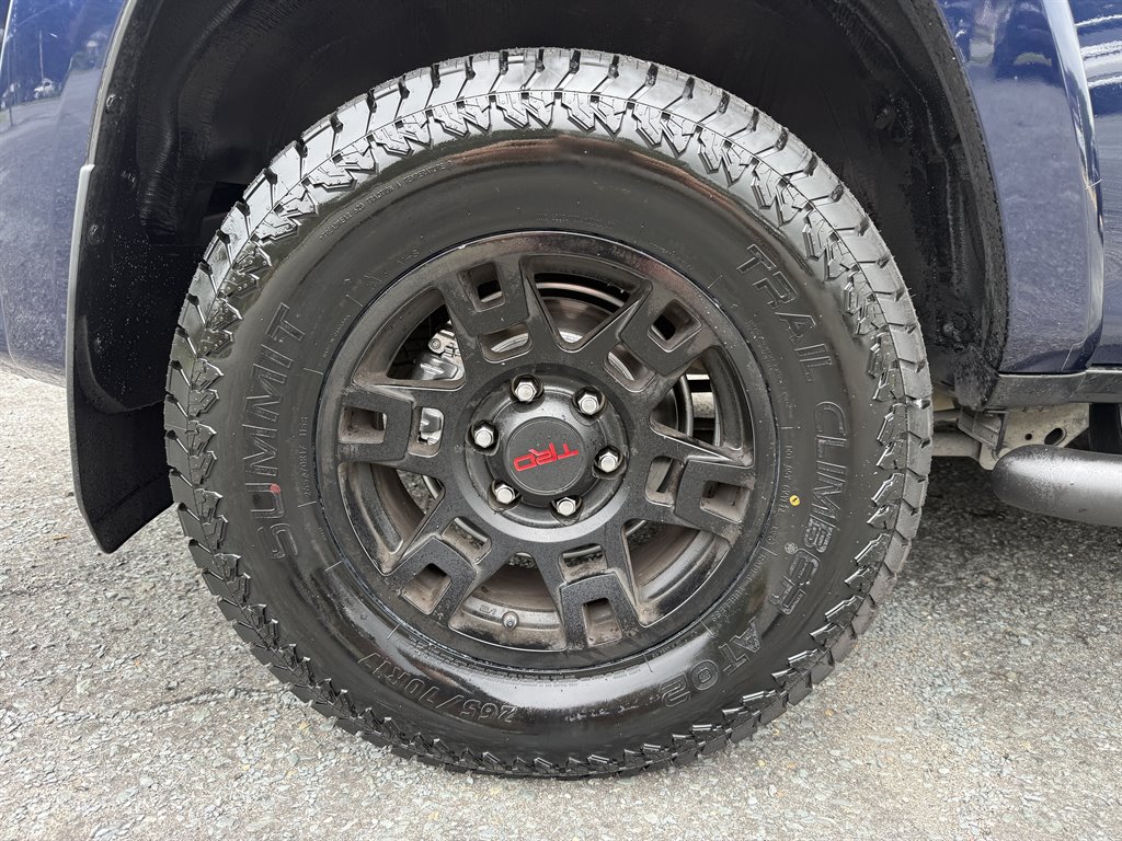 2021 Toyota 4Runner SR5 Premium - Photo 7