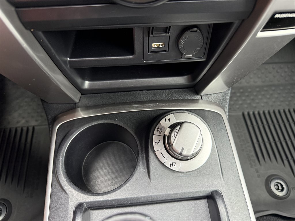 2021 Toyota 4Runner SR5 Premium - Photo 18