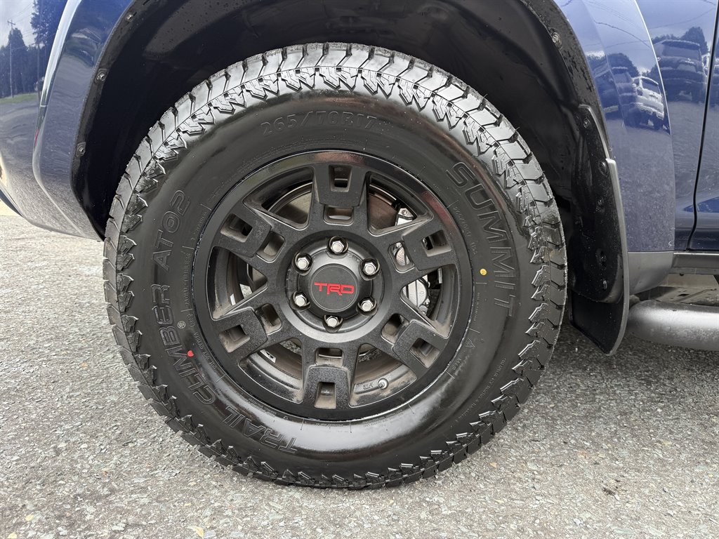 2021 Toyota 4Runner SR5 Premium - Photo 8