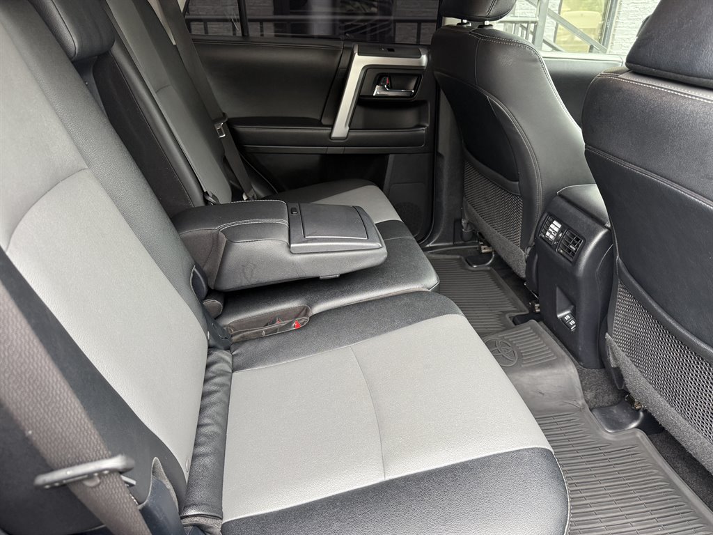 2021 Toyota 4Runner SR5 Premium - Photo 25