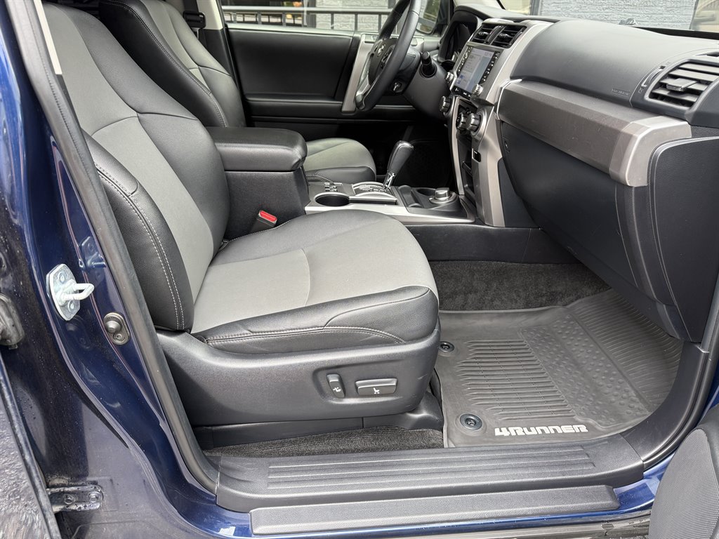 2021 Toyota 4Runner SR5 Premium - Photo 23
