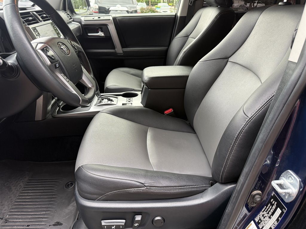 2021 Toyota 4Runner SR5 Premium - Photo 10