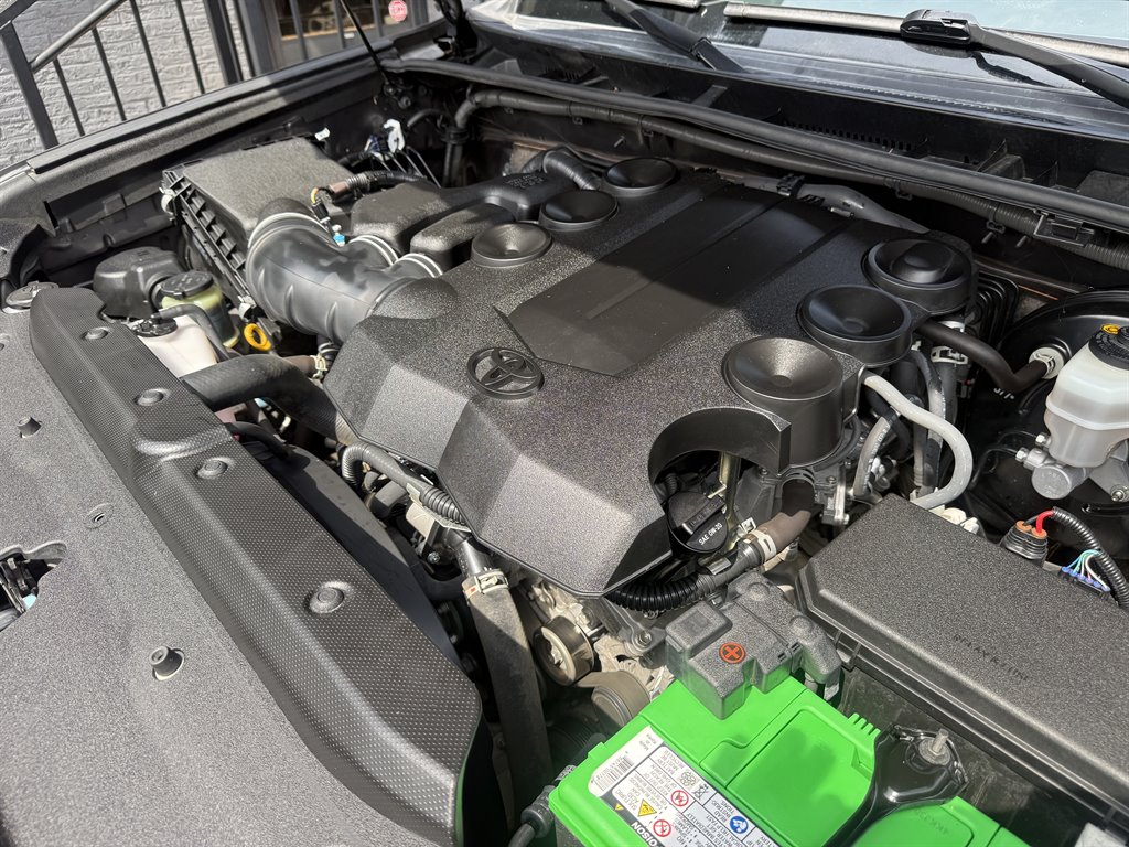 2021 Toyota 4Runner SR5 Premium - Photo 25