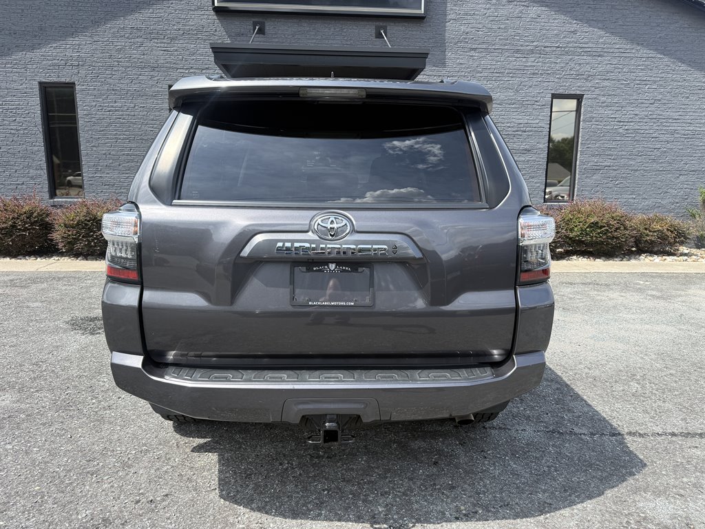 2021 Toyota 4Runner SR5 Premium - Photo 7