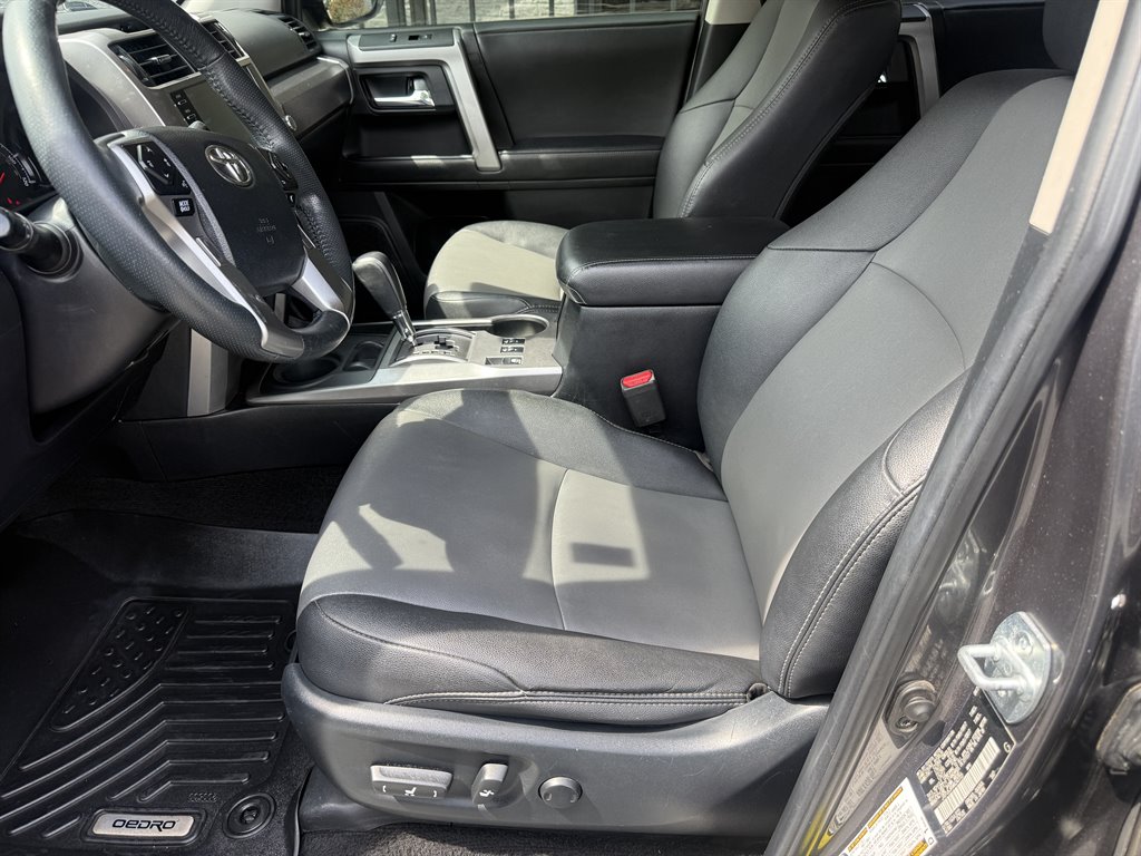 2021 Toyota 4Runner SR5 Premium - Photo 12
