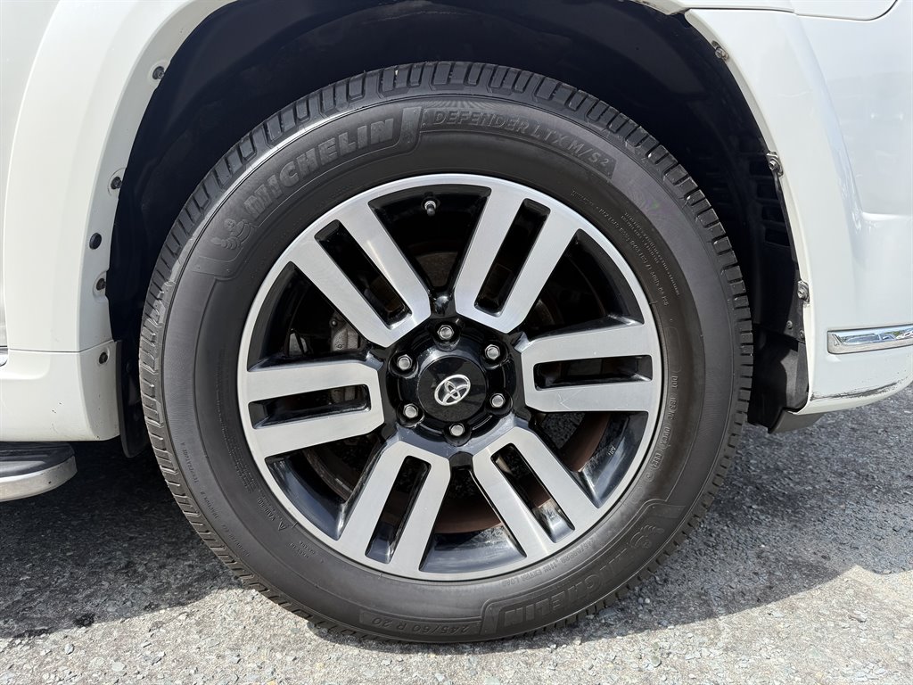 2016 Toyota 4Runner Limited - Photo 7