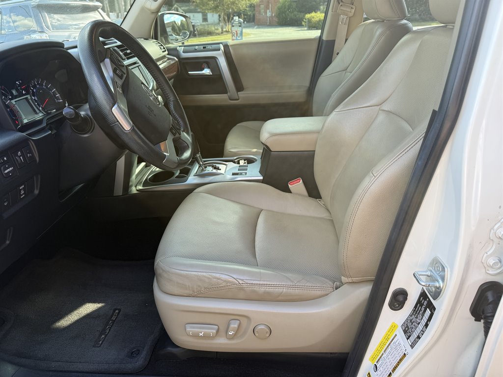 2016 Toyota 4Runner Limited - Photo 10