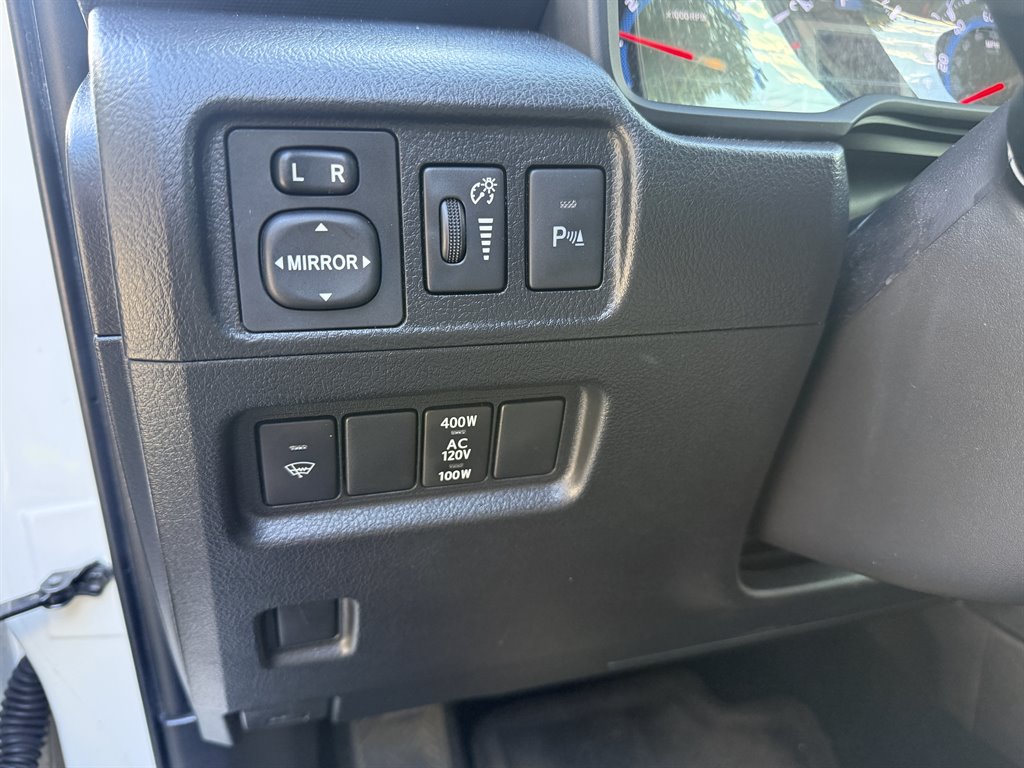 2016 Toyota 4Runner Limited - Photo 14