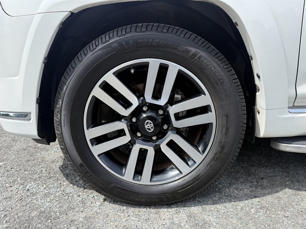 2016 Toyota 4Runner Limited - Photo 8