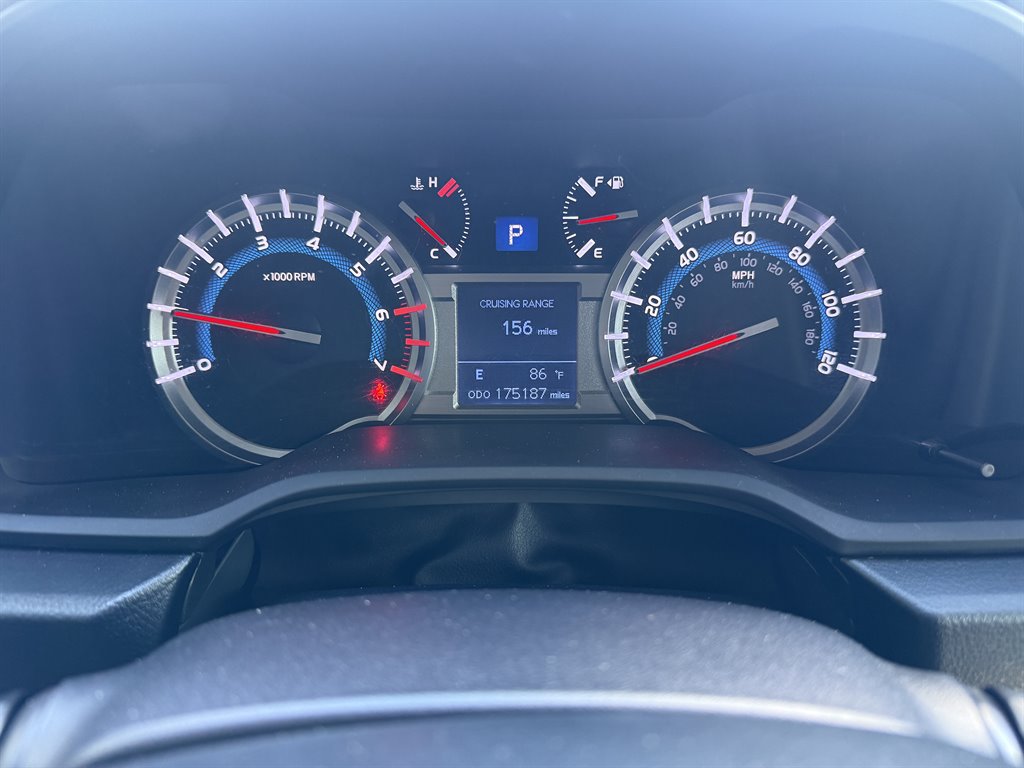 2016 Toyota 4Runner Limited - Photo 13