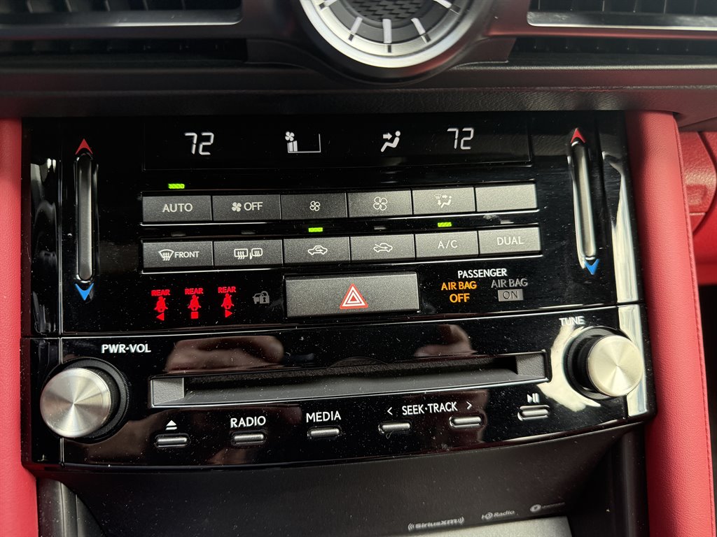 2025 Lexus IS 500 F SPORT PERFORMANCE - Photo 14
