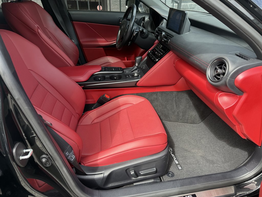 2025 Lexus IS 500 F SPORT PERFORMANCE - Photo 20