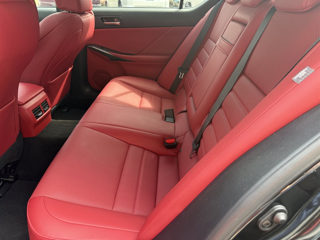 2025 Lexus IS 500 F SPORT PERFORMANCE - Photo 21